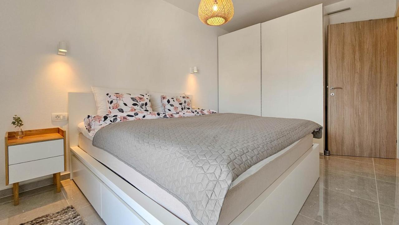 Green Oasis B3 Novigrad Istria Εξωτερικό φωτογραφία