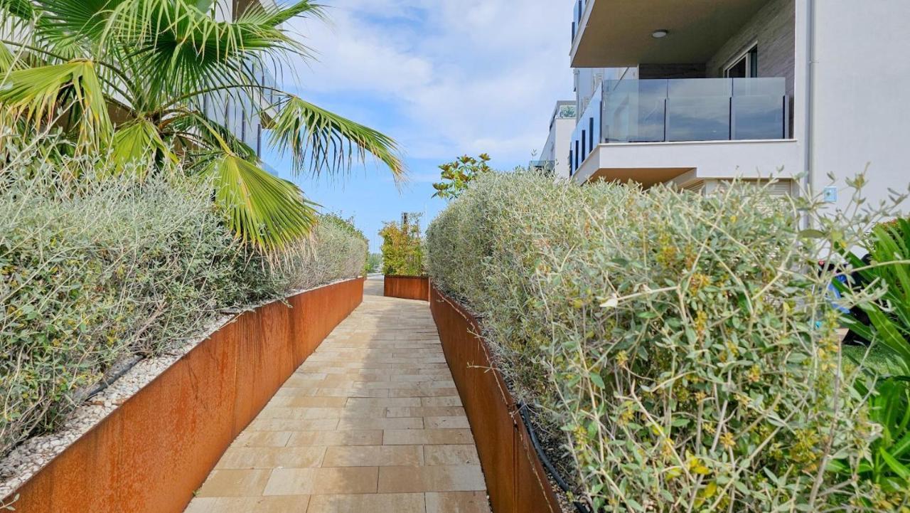 Green Oasis B3 Novigrad Istria Εξωτερικό φωτογραφία