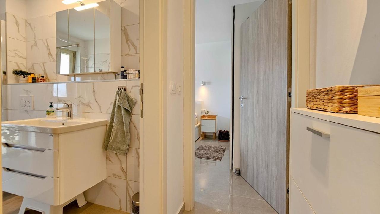 Green Oasis B3 Novigrad Istria Εξωτερικό φωτογραφία
